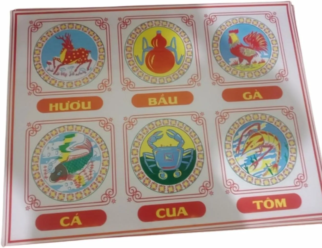 BAU Cua Tom Ca Game, Vietnamese Family Game. 8D Printed Game Board Patterns of Animals and Stone Dice (Plastic)