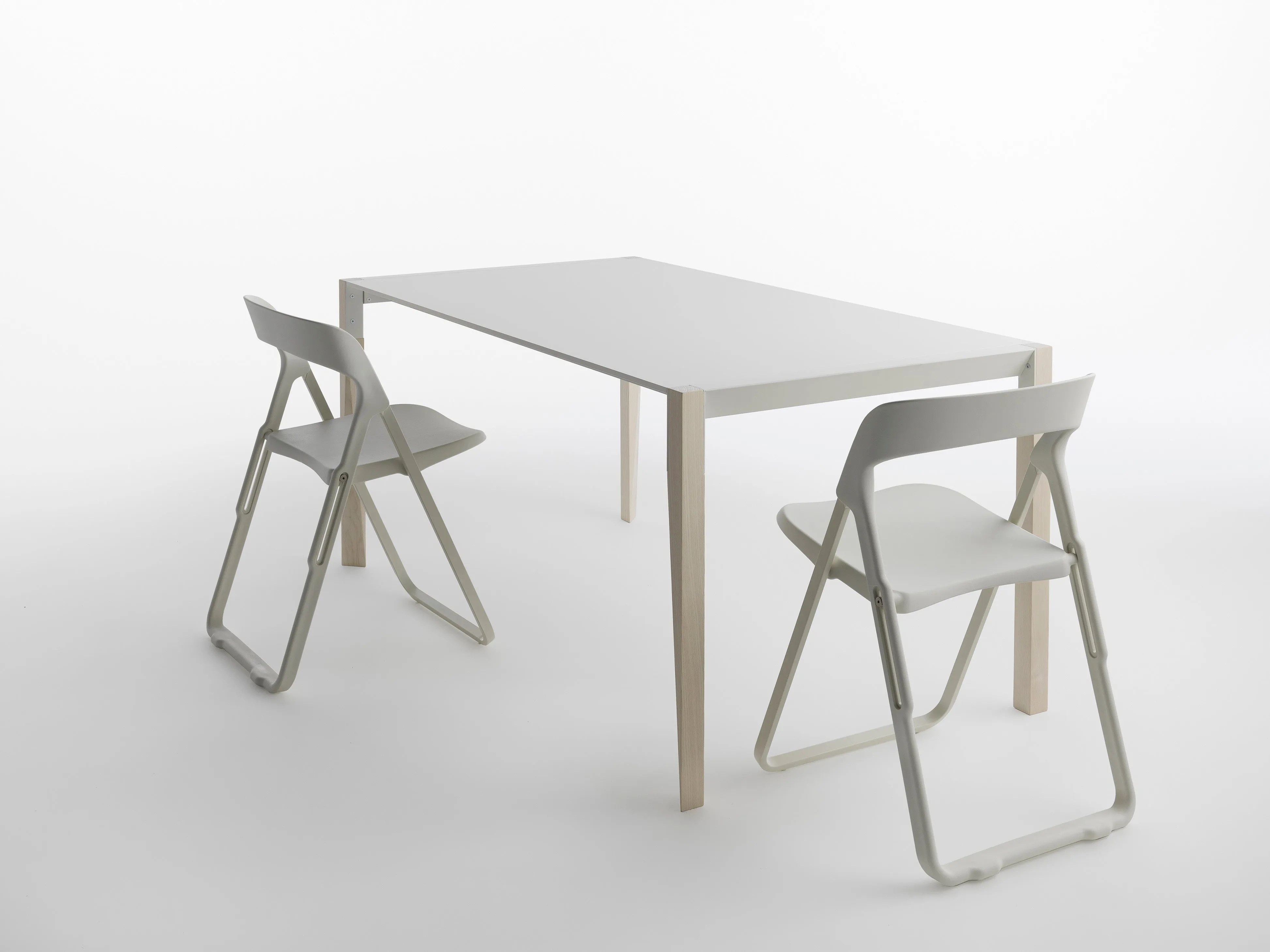 Bek Folding Chair by Casamania