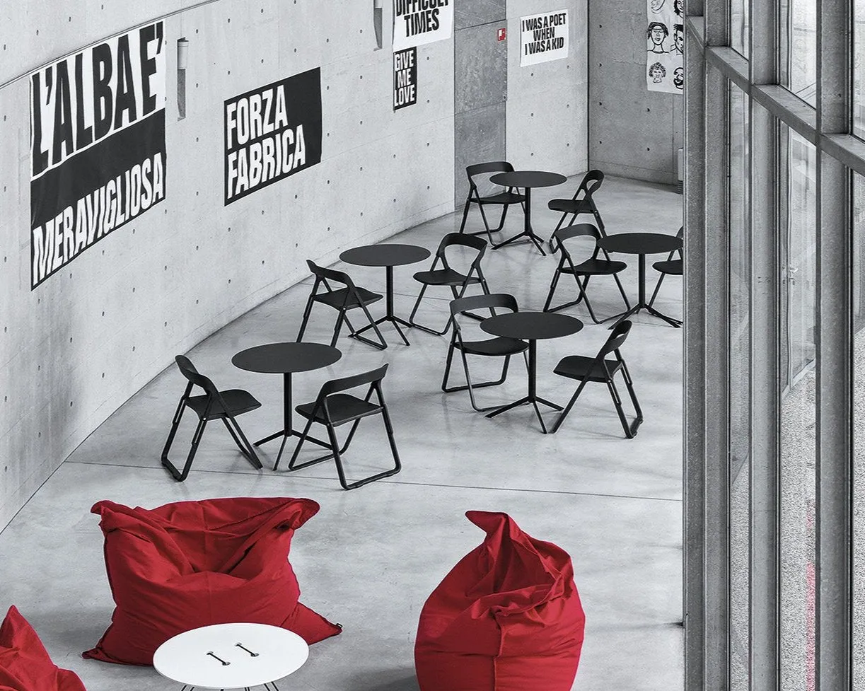 Bek Folding Chair by Casamania