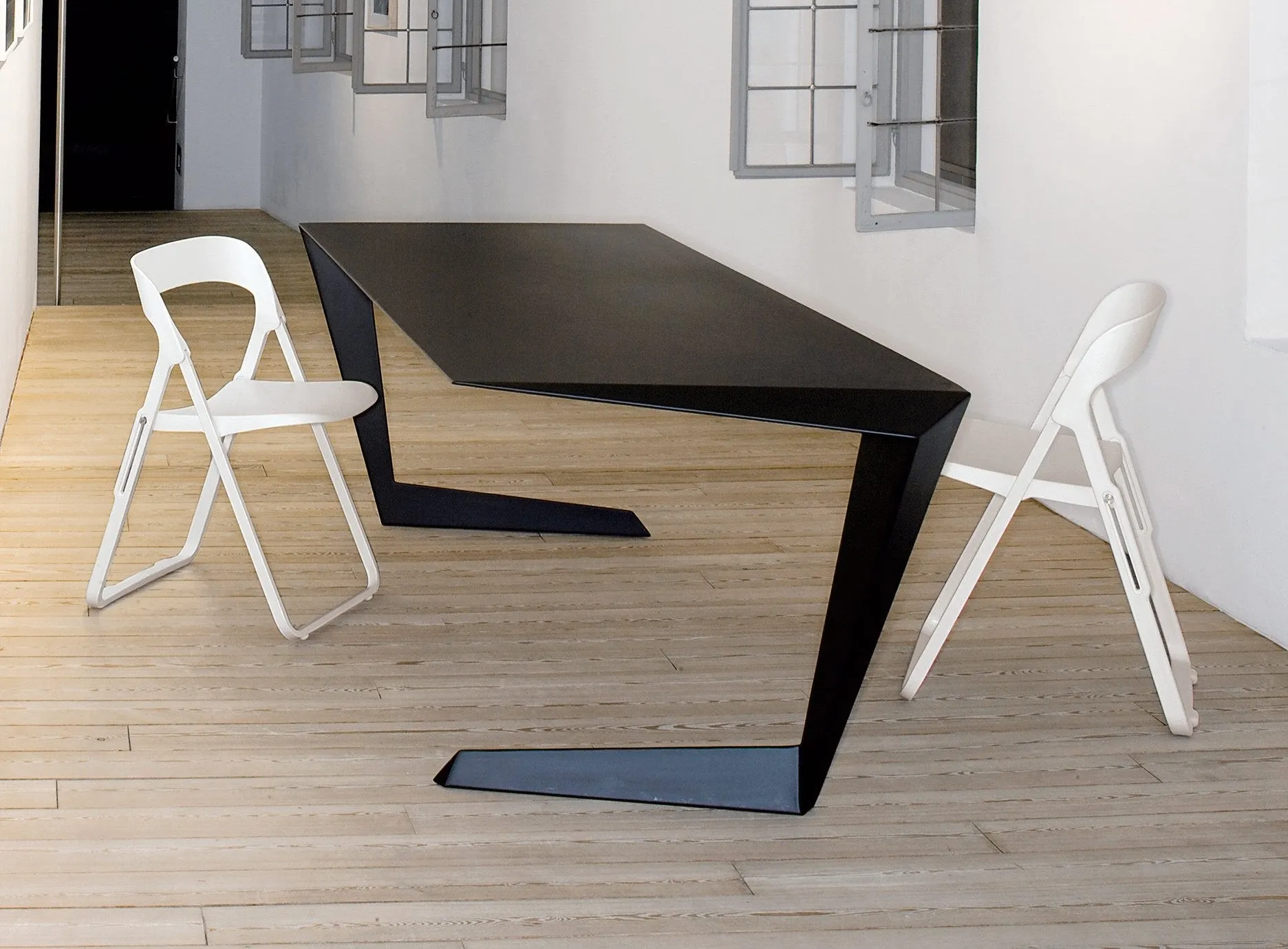 Bek Folding Chair by Casamania