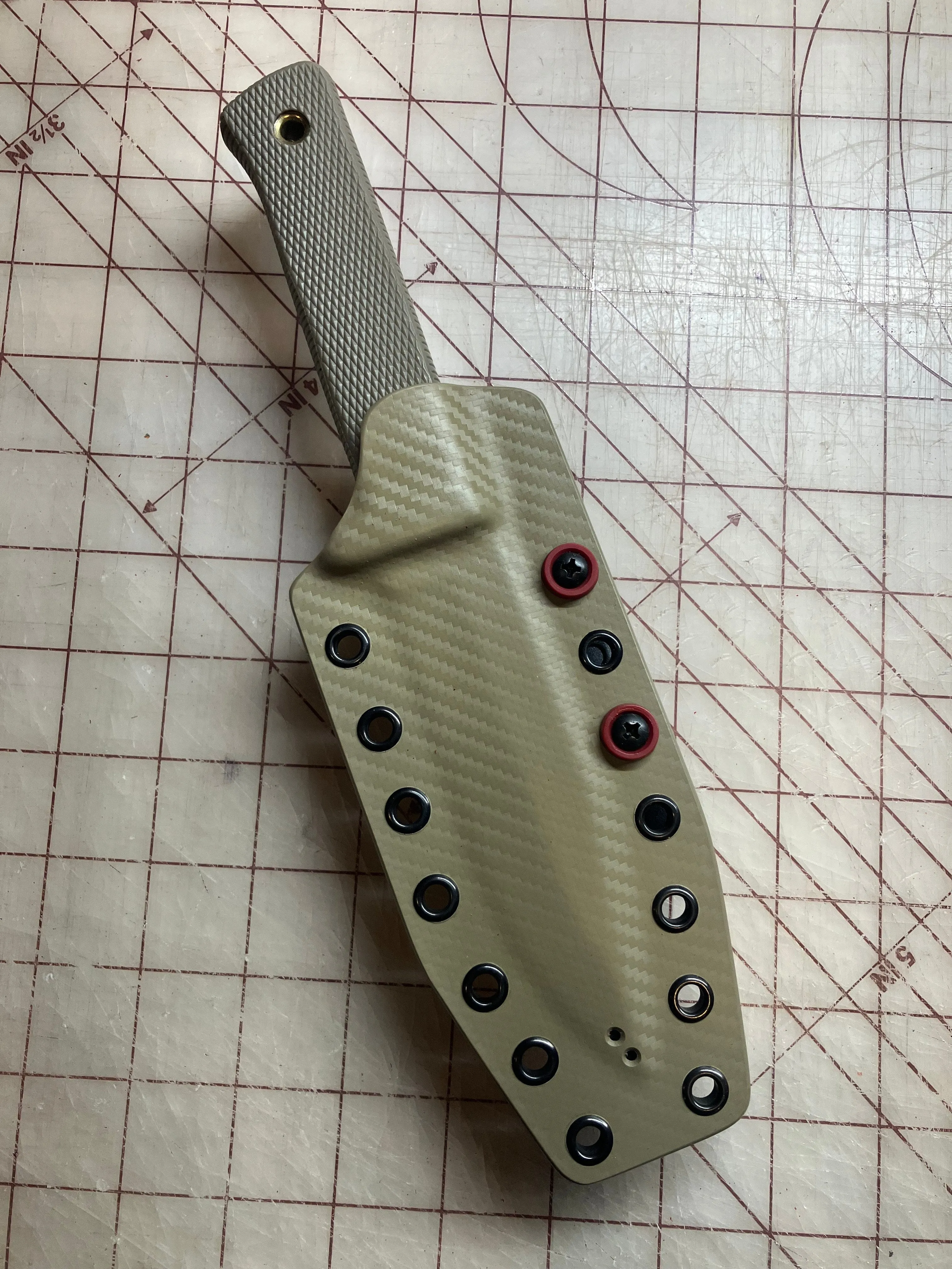 Cold Steel SRK Compact Tactical Knife | Custom FDE Carbon Fiber Sheath in Blood Red
