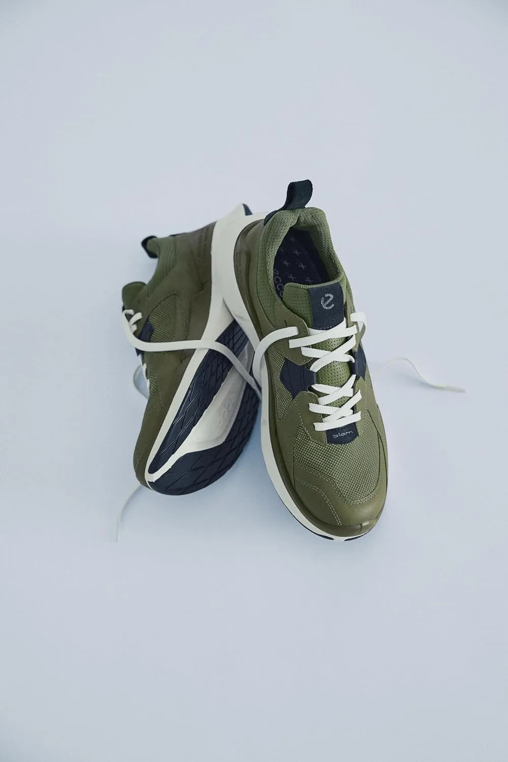 ECCO Men's Biom 2.2 Athletic Gore-tex Waterproof Sneaker