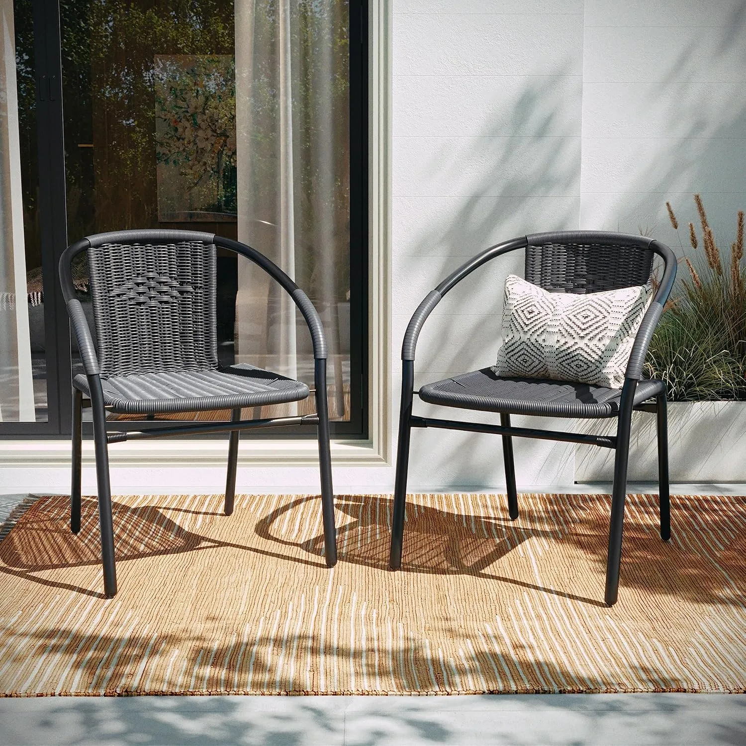 EMMA   OLIVER 4 Pack Gray Rattan Indoor-Outdoor Restaurant Stack Chair with Curved Back