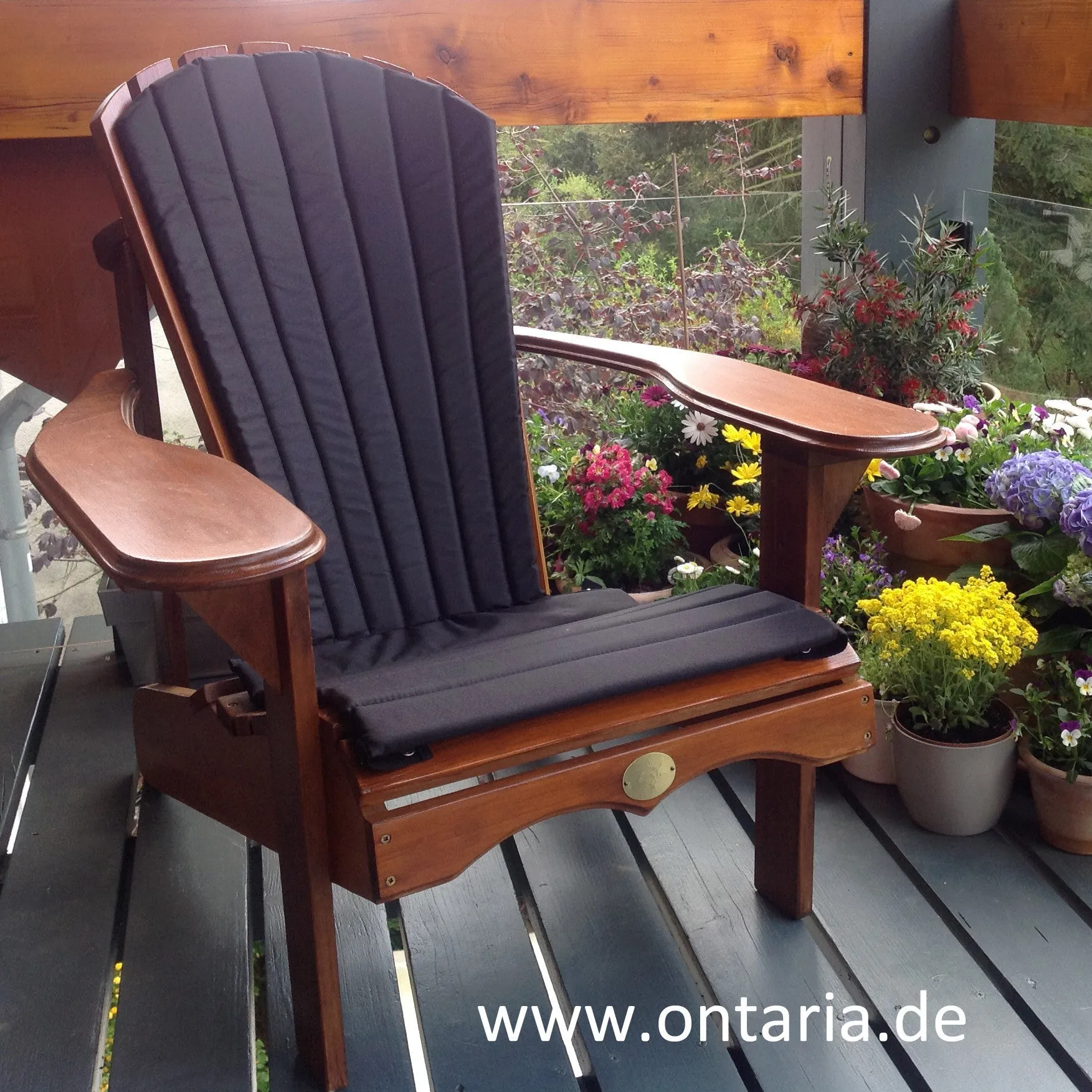 Folding Bear Chair mit Polstern in vier Farben - CHF 30 gespart!