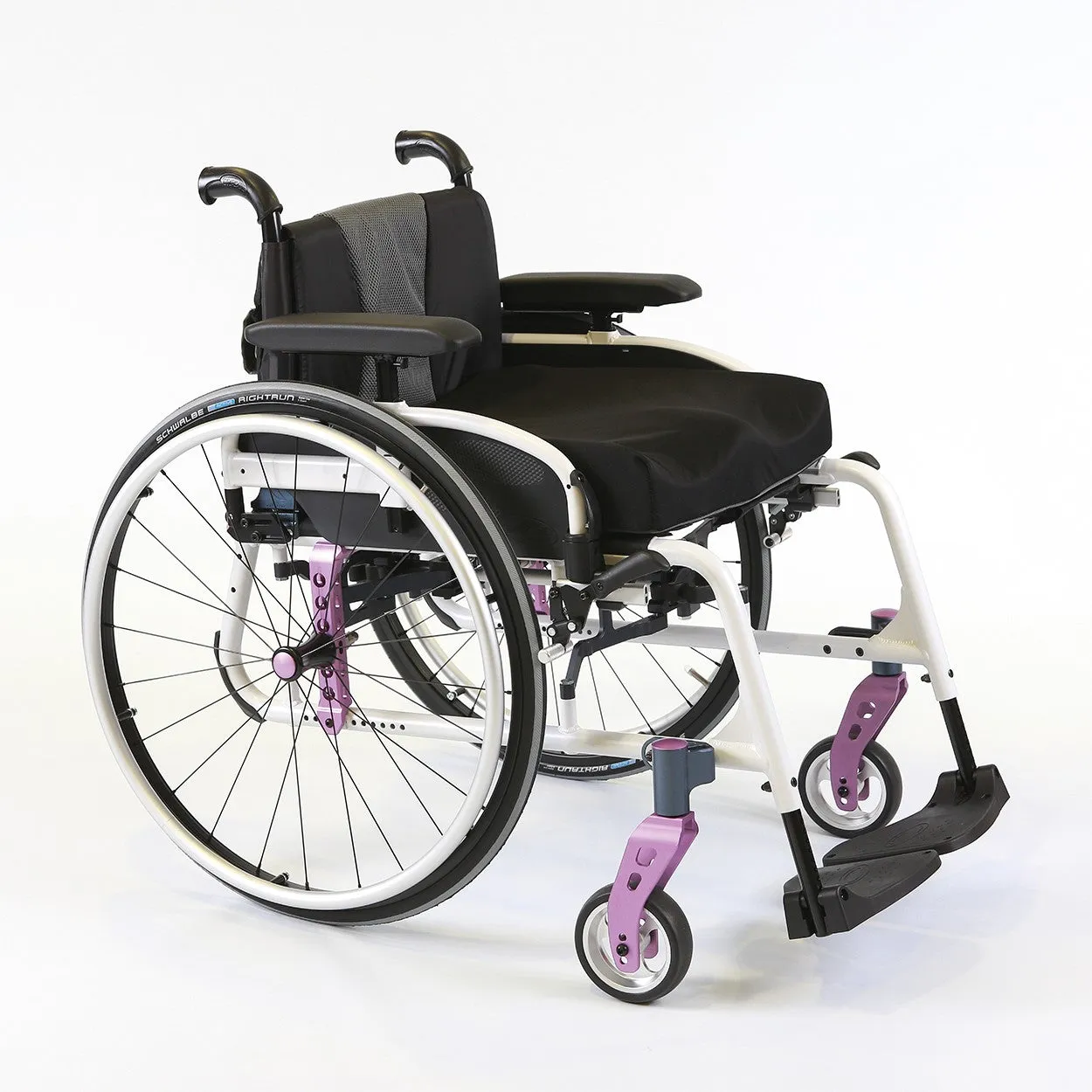 Invacare Action 5 Folding Frame Wheelchair
