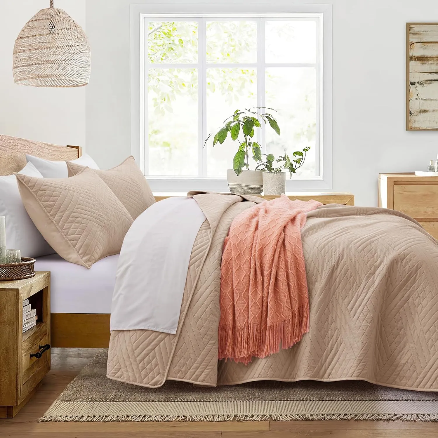Lavsiry Light Camel Quilt Queen Size with Striped Pattern, Lightweight Soft Summer Thin Microfiber Bedspread & Coverlet Bedding Set for All Seasons - 3 Piece(1 Quilt, 2 Pillow Shams)