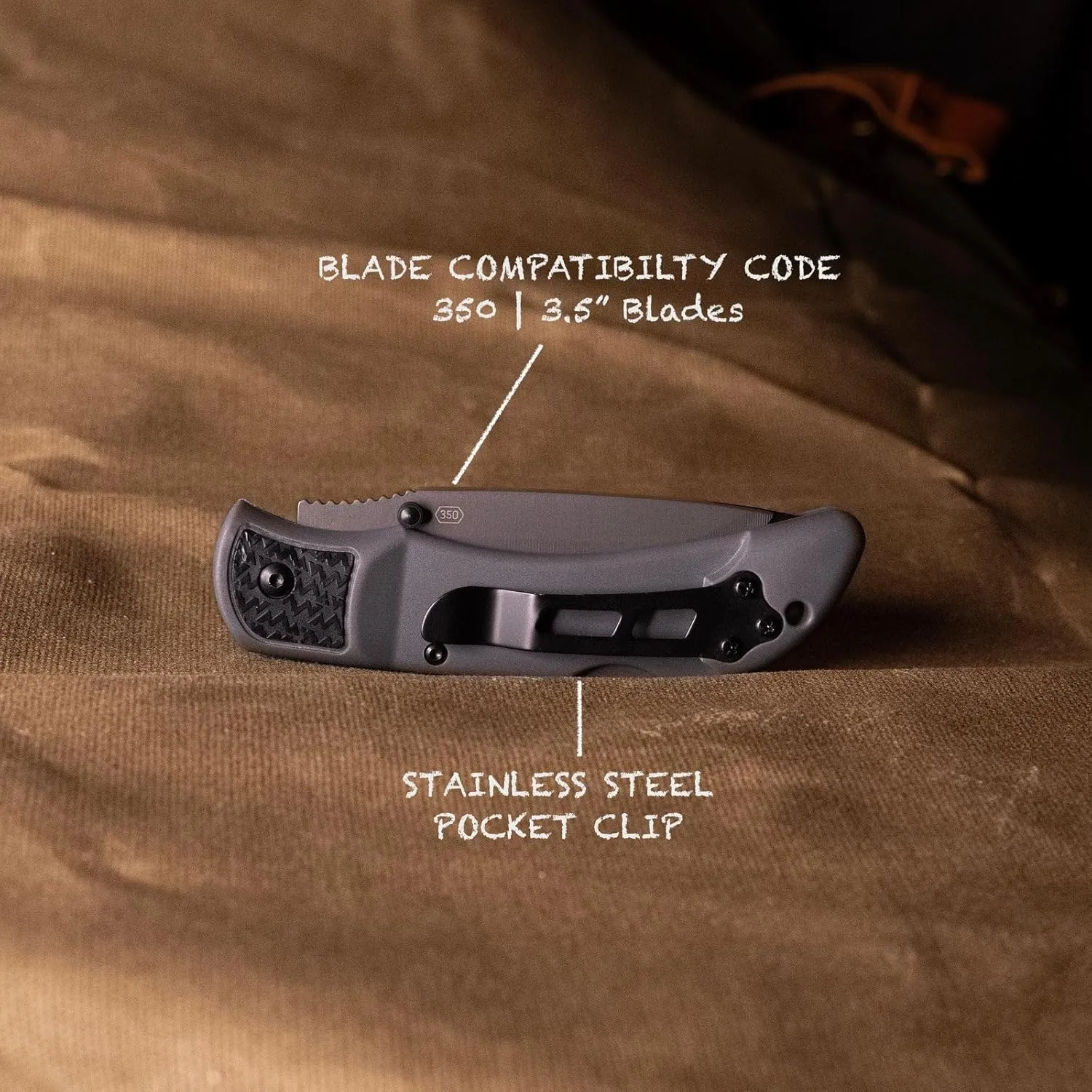 OUTDOOR EDGE 3.5" RazorLite EDC Pocket Knife (Obsidian Black), with Replaceable Blades and Clip, Perfect Carry Knive for Camping, Hunting and Survival, Includes 12 Black Steel Drop Point Blades