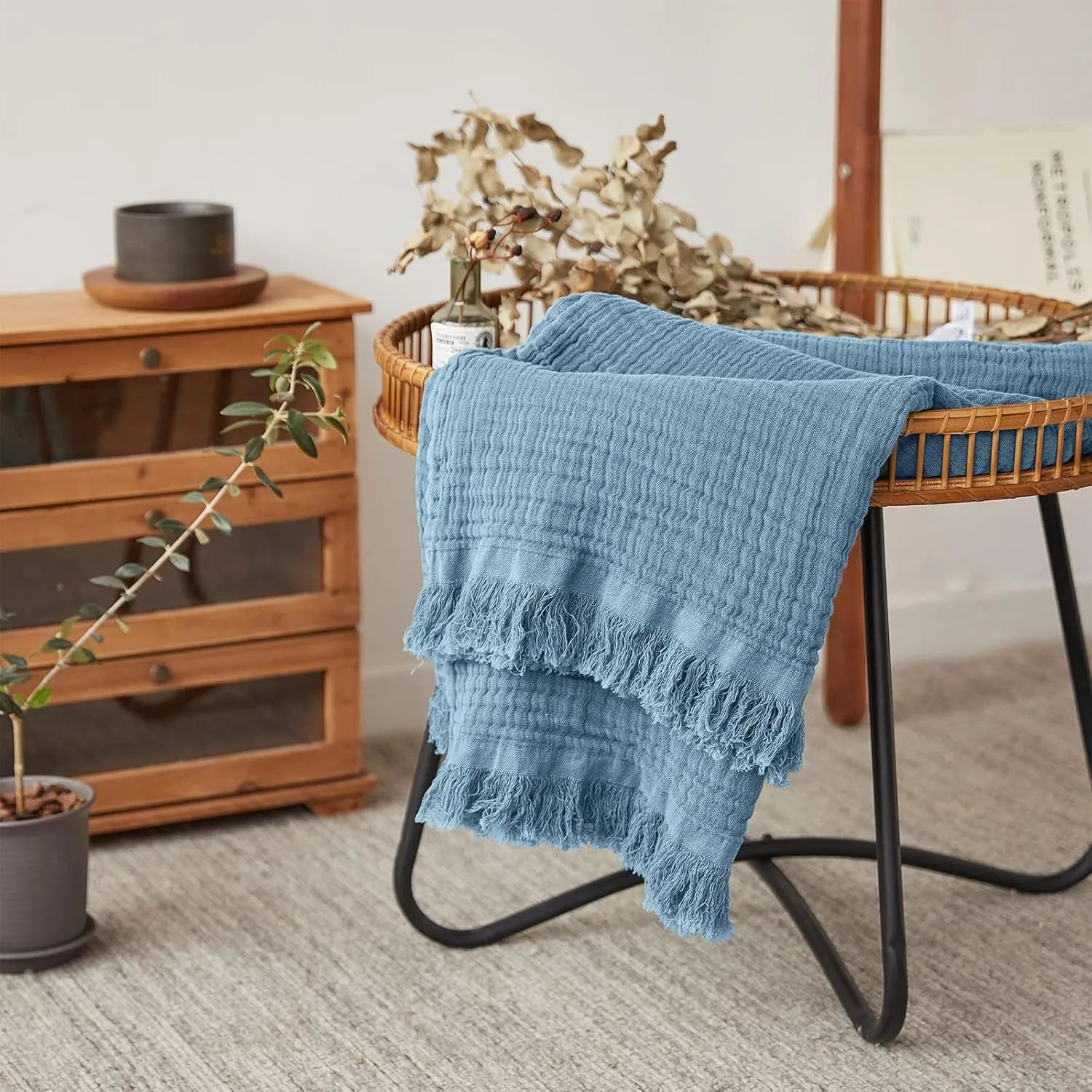 Simple&Opulence Cotton Muslin Throw Blanket for Bed, Couch, Knit Woven Gauze Blanket with Tassels, Soft Lightweight Cozy Pre-Washed Breathable Farmhouse Decoration for All-Season (Dusty Blue)