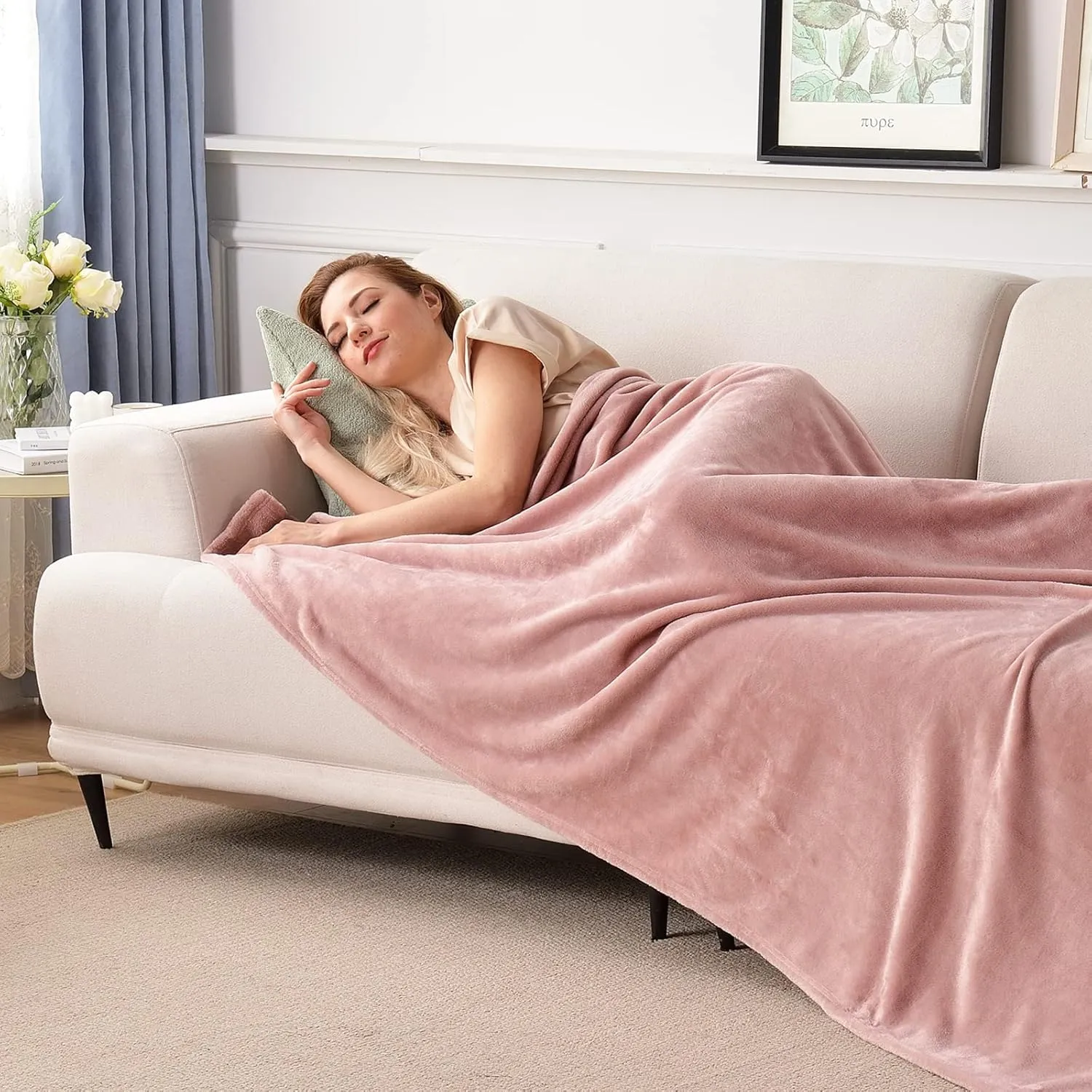 SOCHOW Flannel Fleece Blanket Queen Size, All Season Lightweight Super Soft Cozy Blanket for Bed or Couch, Dusty Pink, 90x90 inches