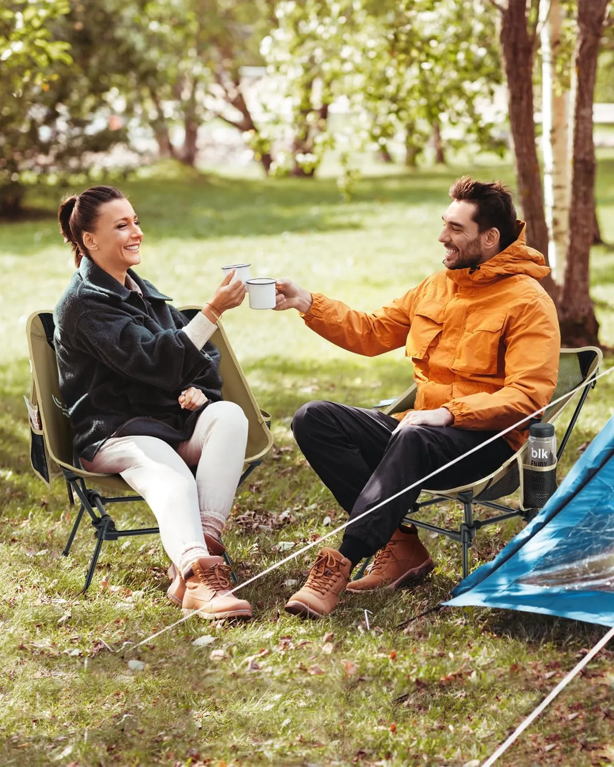Sportneer Camping Chairs, Lightweight Outdoor Chairs with 2 Side Pockets & Storage Bag, Foldable & Portable Lawn Chairs for Camping Hiking Lawn Picnic Beach Outdoor Travel (1, Khaki)