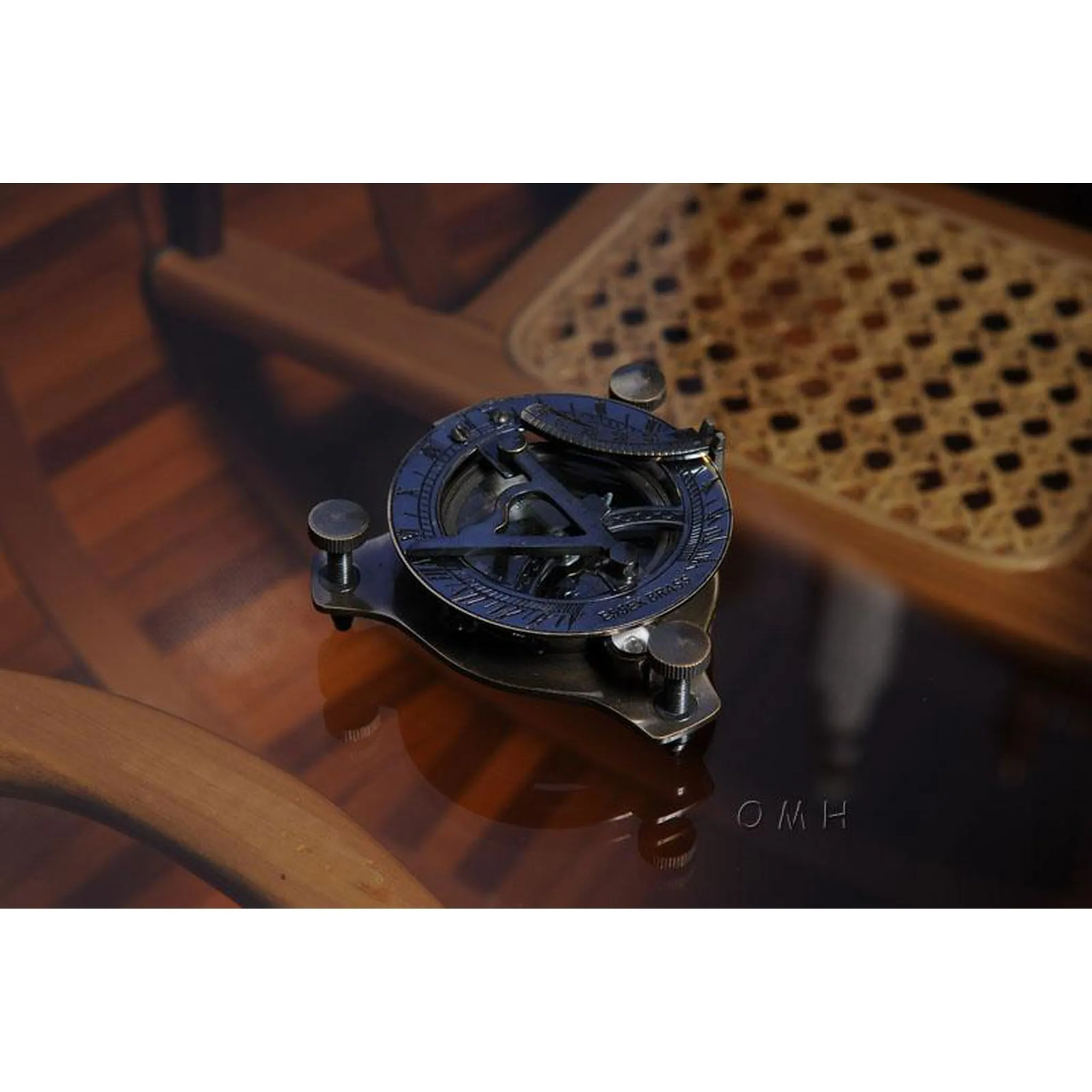 Sundial Compass in wood box (Small)