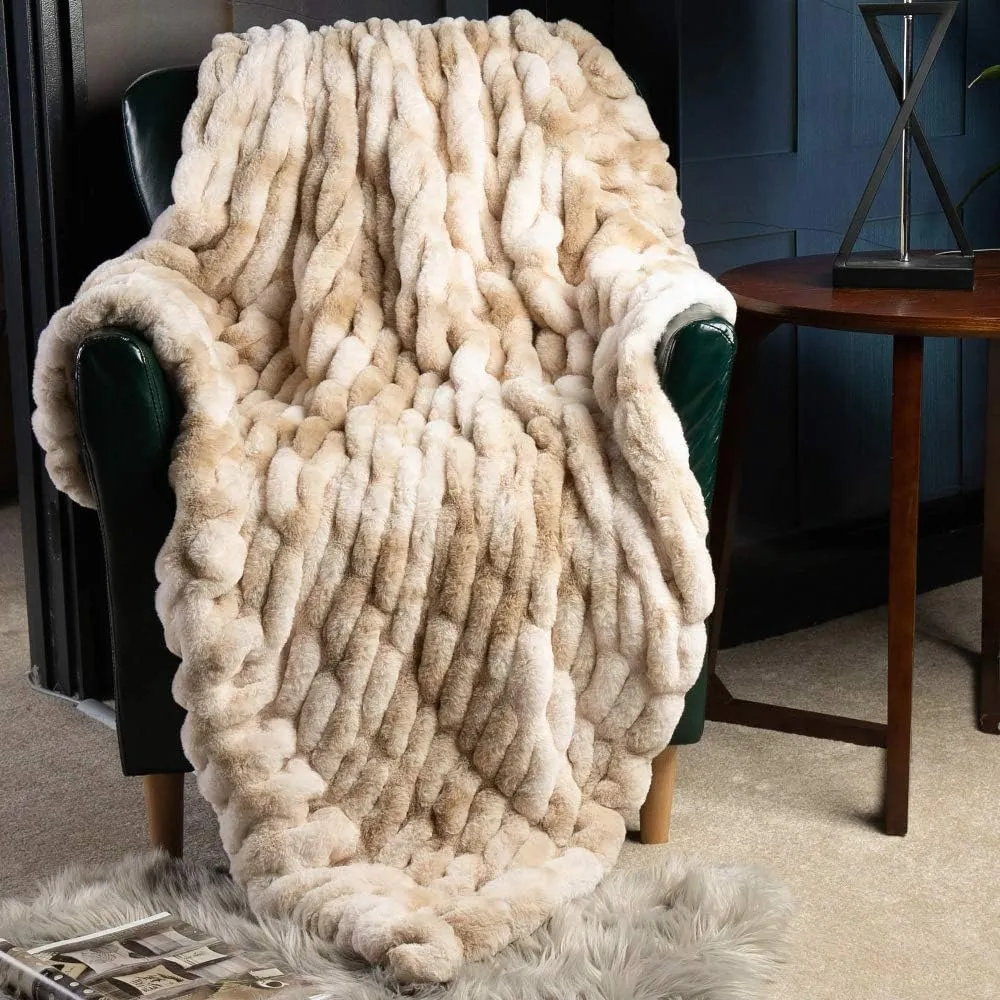 Super Soft Faux Fur Throw Blanket- Brown Fur Throw Blanket Royal Luxury Cozy Plush Blanket use for Couch Sofa Bed Chair, Reversible Fuzzy Faux Fur Velvet Blanket 50 Inch x 60 Inch (Beige)