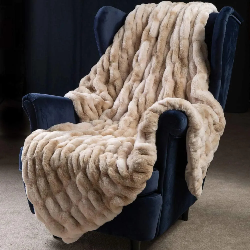 Super Soft Faux Fur Throw Blanket- Brown Fur Throw Blanket Royal Luxury Cozy Plush Blanket use for Couch Sofa Bed Chair, Reversible Fuzzy Faux Fur Velvet Blanket 50 Inch x 60 Inch (Beige)