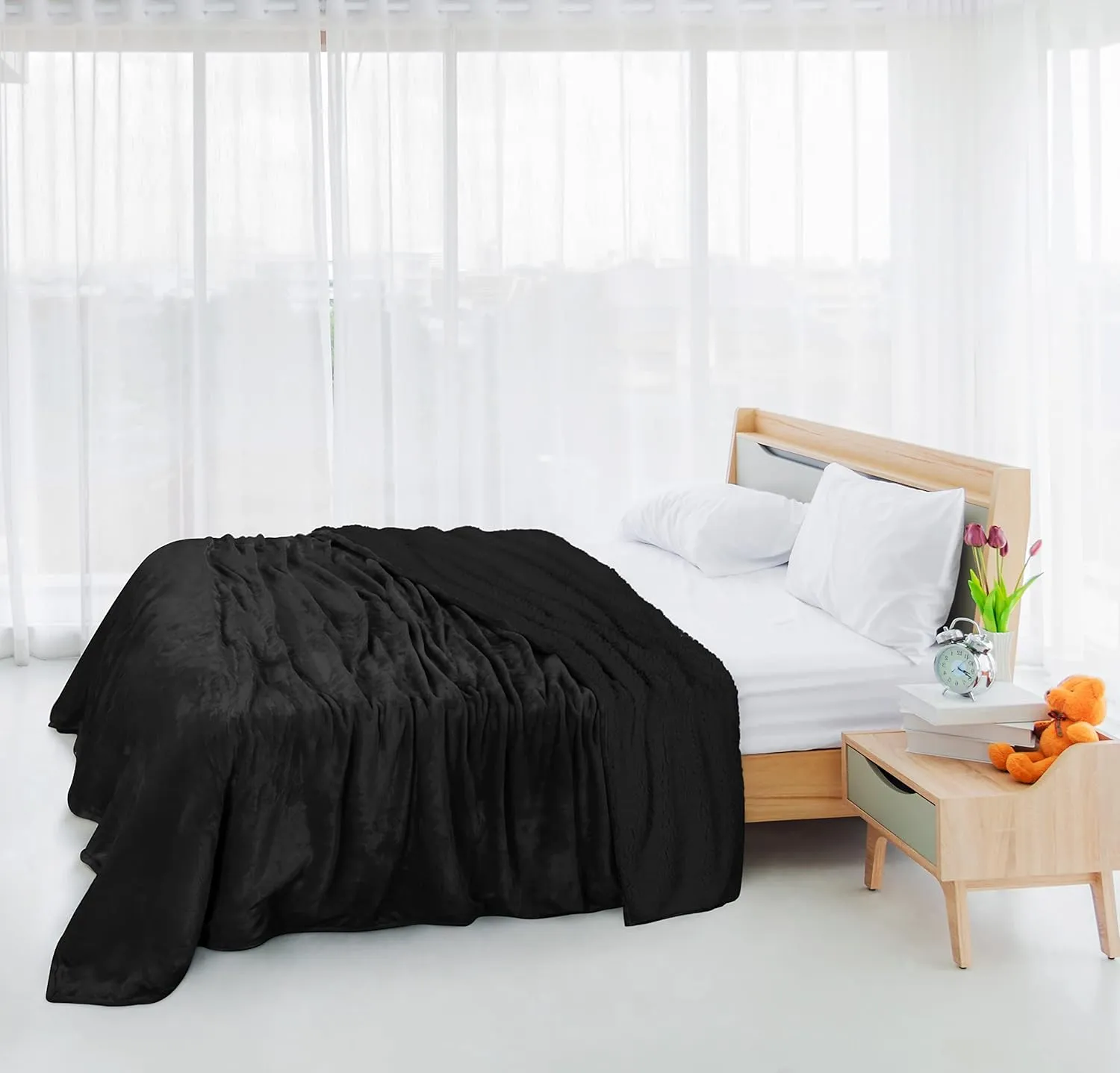 Utopia Bedding Sherpa Blanket Twin Size (Black, 90x66 Inches) - Soft Lightweight Plush Fleece Reversible Blanket for Bed, Sofa, Couch, Camping and Travel