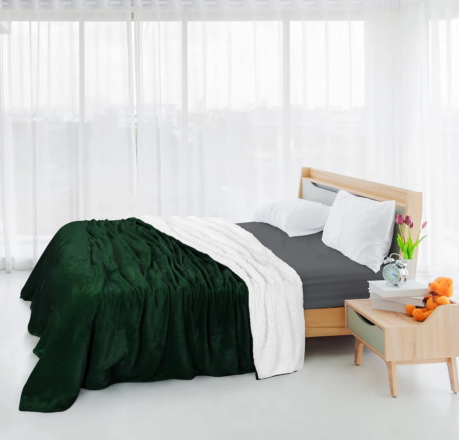 Utopia Bedding Sherpa Blanket Twin Size (Forest Green, 90x66 Inches) - Soft Lightweight Plush Fleece Reversible Blanket for Bed, Sofa, Couch, Camping and Travel