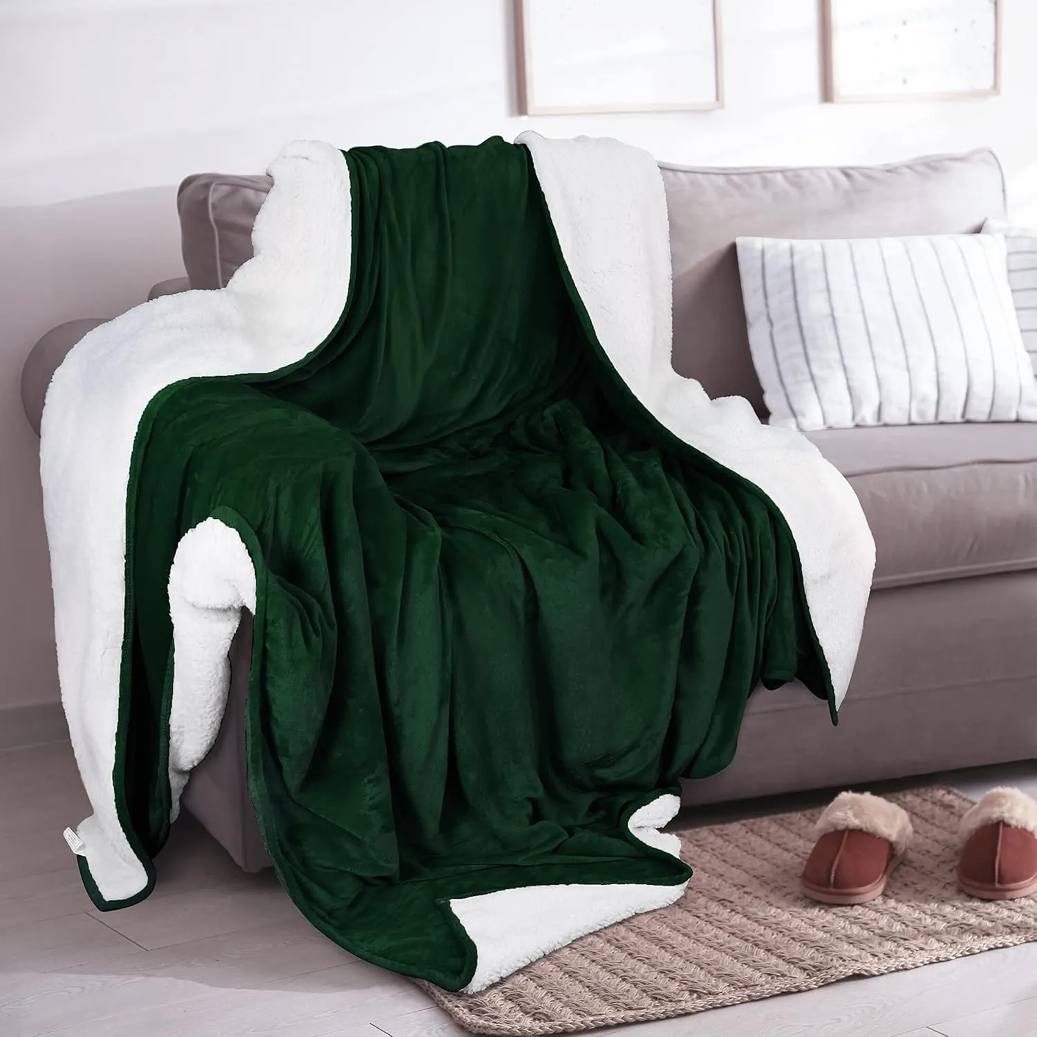 Utopia Bedding Sherpa Blanket Twin Size (Forest Green, 90x66 Inches) - Soft Lightweight Plush Fleece Reversible Blanket for Bed, Sofa, Couch, Camping and Travel