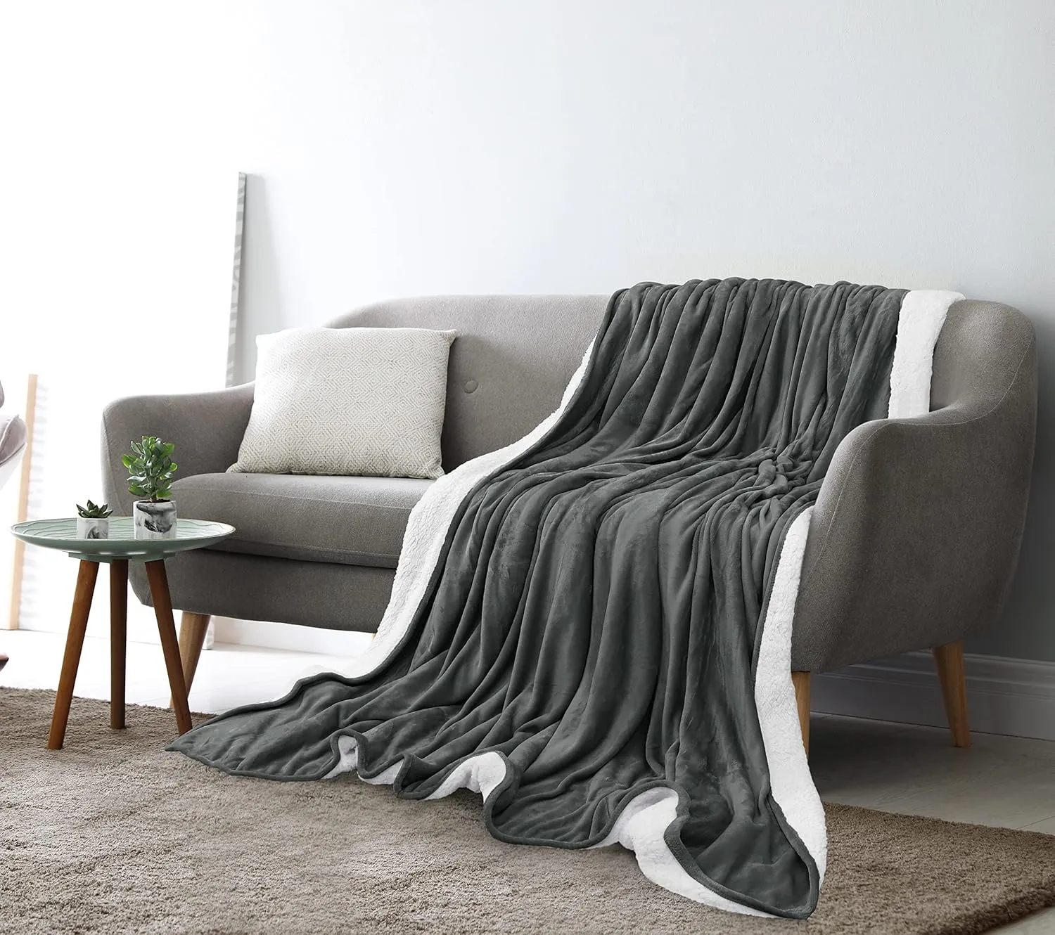 Utopia Bedding Sherpa Blanket Twin Size (Grey, 90x66 Inches) - Soft Lightweight Plush Fleece Reversible Blanket for Bed, Sofa, Couch, Camping and Travel